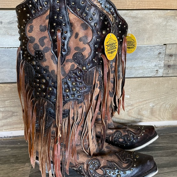 Corral leopard fringe boots NWT - Picture 3 of 4